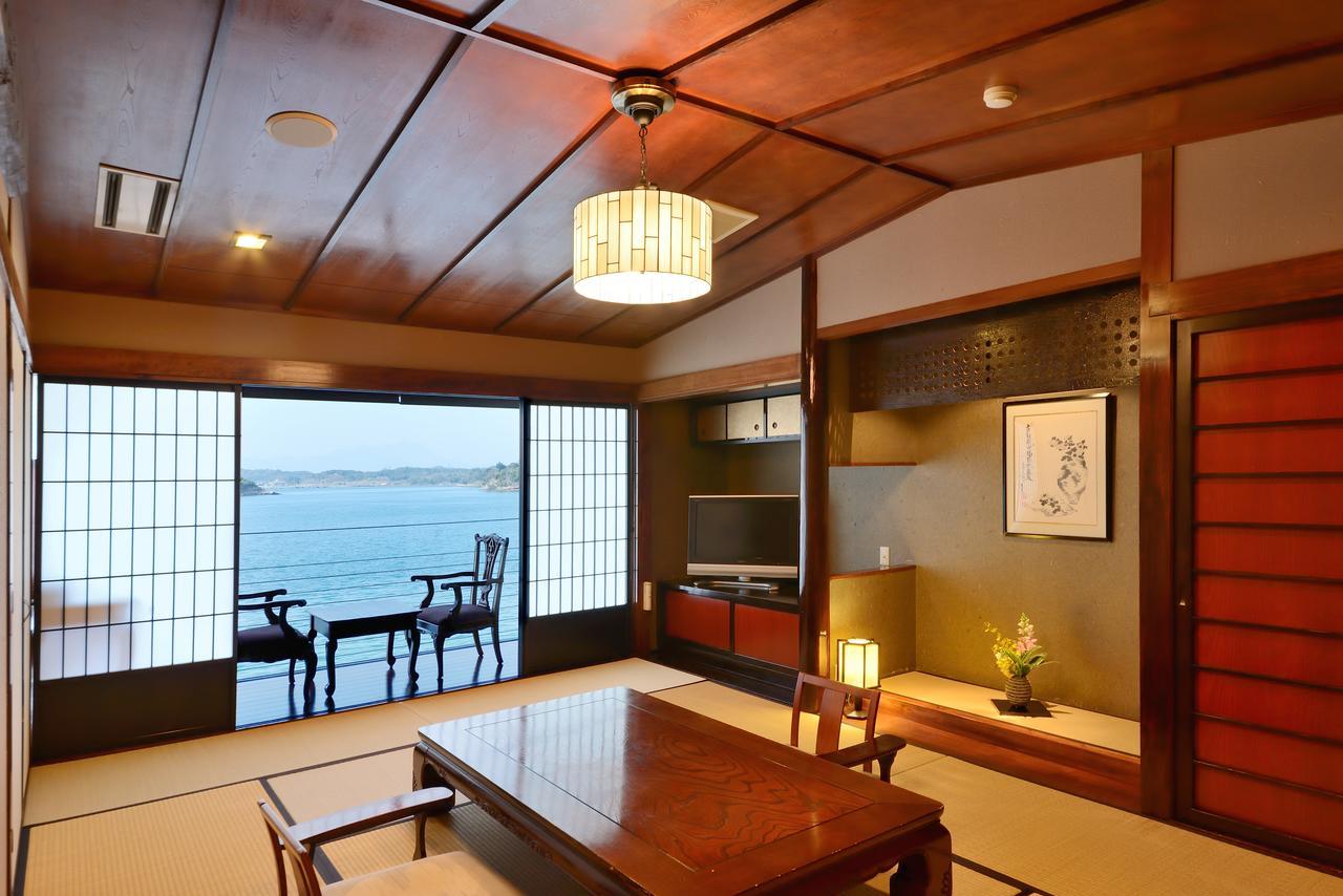 Uminoyasuragi Hotel Ryugu Kami Amakusa Esterno foto