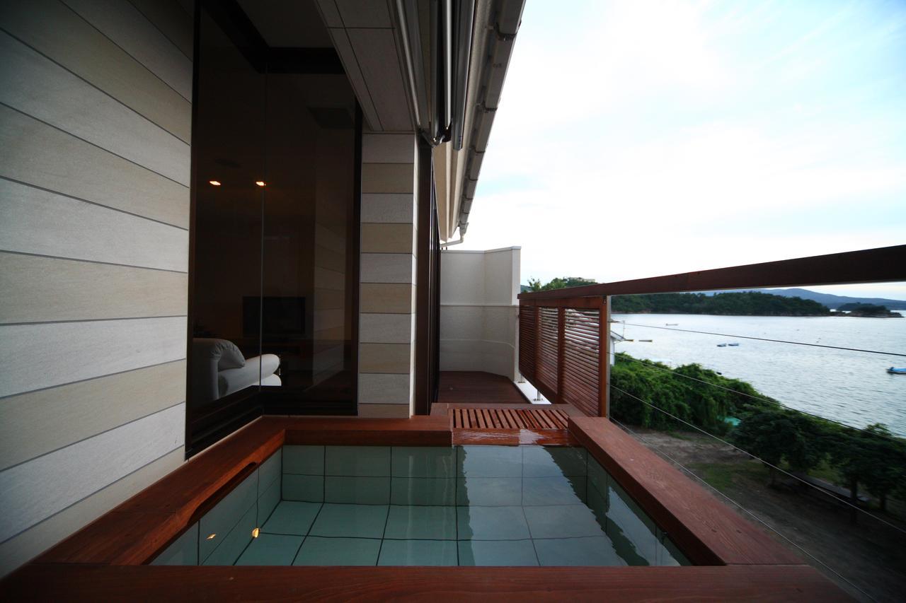 Uminoyasuragi Hotel Ryugu Kami Amakusa Esterno foto